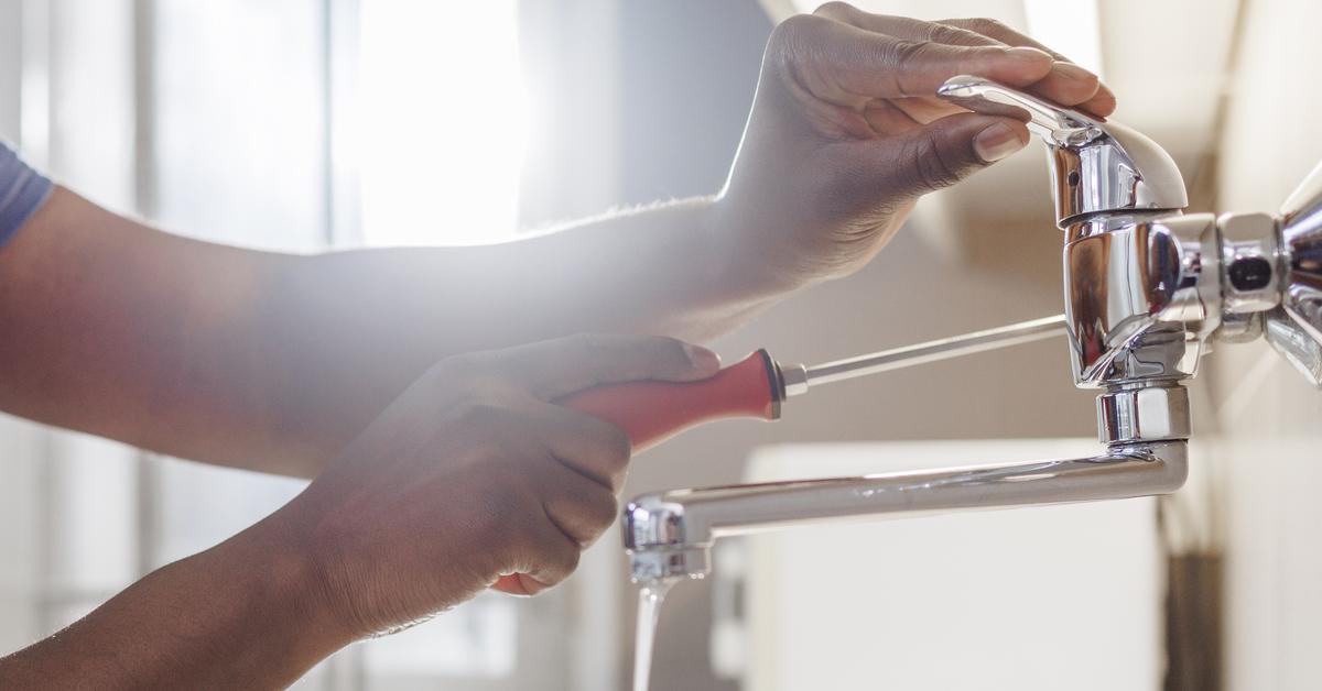 5 Tips for Choosing Reliable Contractors for Landlords